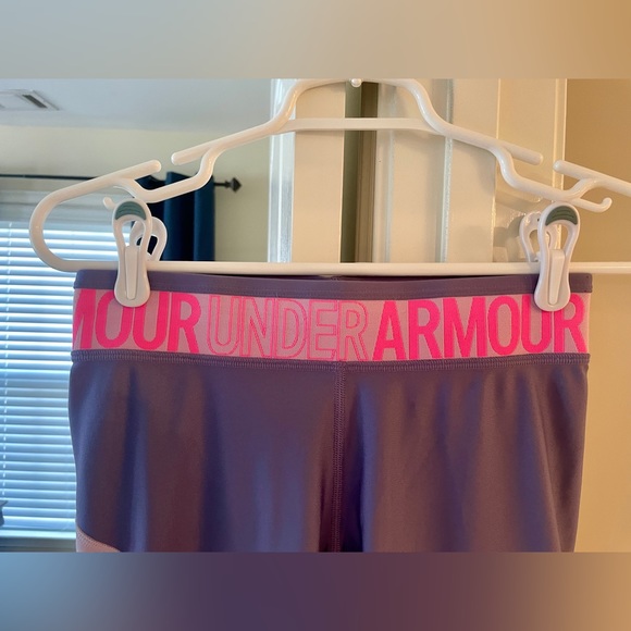 Women’s Under Armour Color Block Yoga Pants – Size Small / Mid Calf - Picture 3 of 4